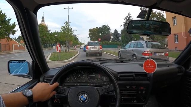 BMW e30 320i - POV Test Drive!! смотреть онлайн