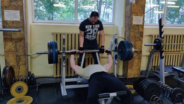Жим лёжа 180 кг в без химии смотреть онлайн