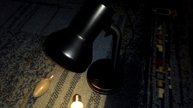Переходник для лампочек E27-E14. E27 to E14 LED Bulbs Lamp Holder Converter смотреть онлайн