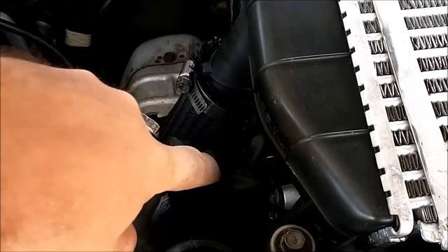 Kia Sportage 2.0 TDI - Aquecimento e fumaça branca смотреть онлайн