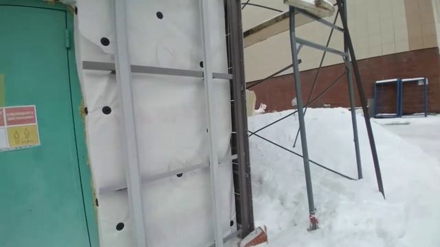 ставим фасад // как обшить частный дом, офис смотреть онлайн