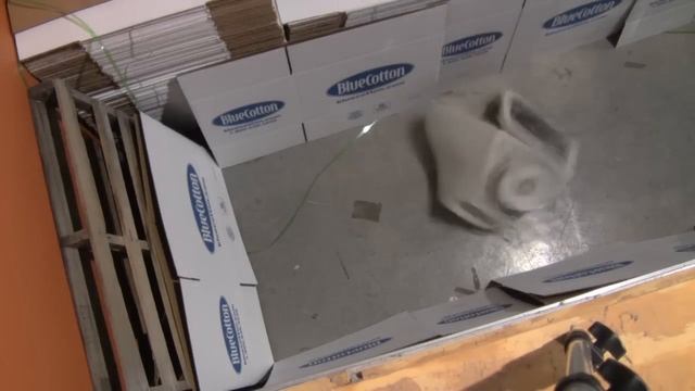 Smashing a Monitor смотреть онлайн