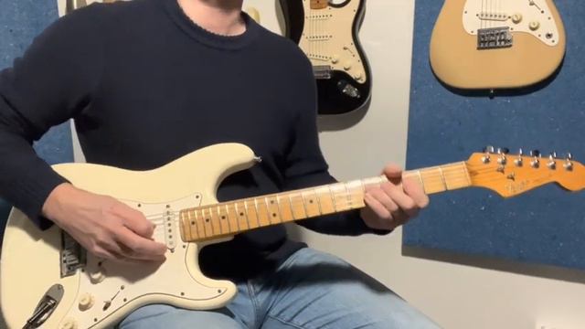 FENDER STRATOCASTER AMERICAN STANDARD 1988 ARCTIC WHITE смотреть онлайн