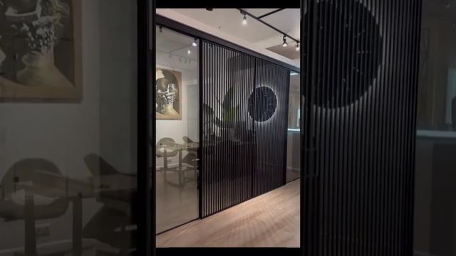 перегородка лофт с ламелями. цельностеклянные перегородки. раздвижные системы смотреть онлайн