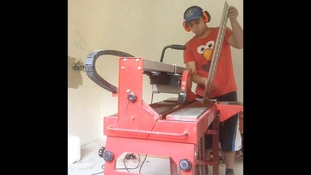 Плитка на пол и стены своими руками. Обзор плиткореза Elitech. обзор миксера DniproM