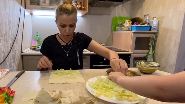 Домашняя шаурма / Готовлю из того что есть 🤪 Вкусно / Тестим Китайские приправы 🥵 смотреть онлайн