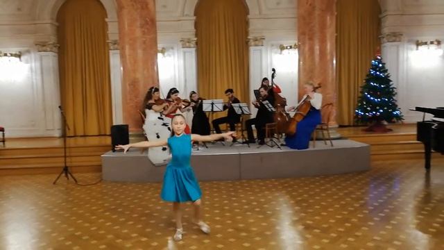 Люба Гуськова - выступление в Хрустальном зале Рогашка Слатина смотреть онлайн