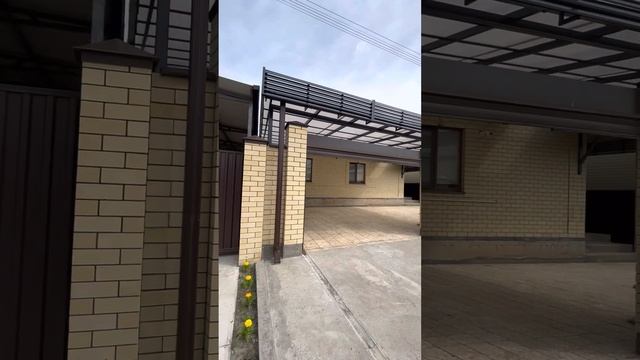 Навес в современном стиле из сотового поликарбоната под ключ с установкой ламелей. 8-927-575-20-10 смотреть онлайн