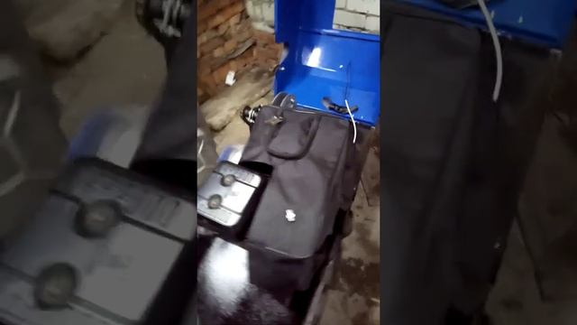 заводим и просматриваем все механизмы на мотобуксировщике...!!! смотреть онлайн