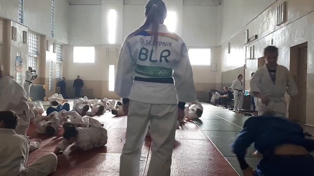 Разминка детей перед тренировкой смотреть онлайн