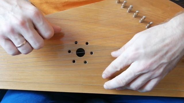 Гусли крыловидные 15 струнные фирменные МаГИ. Gusli.