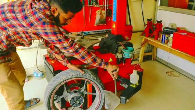 New Suzuki gixxer bike 150 tyre #2023 Suzuki Gixxer bike#Suzuki gixxer best tyre смотреть онлайн