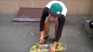 Тутор: ПРОСТЫЕ ТРЮКИ НА СКЕЙТЕ ДЛЯ НАЧИНАЮЩИХ №2