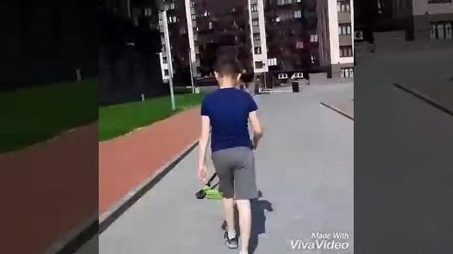 Трюки на самокате смотреть онлайн