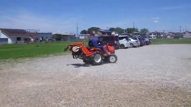Японский дизельный мини трактор KUBOTA A 14 смотреть онлайн