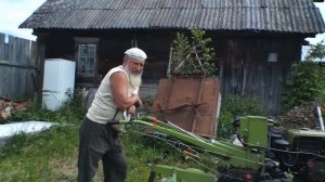 Про переключение передач на тяжелом дизельном мотоблоке, когда они заедают...