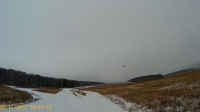 Полет модели пенолета СУ-29 EPP 1000 смотреть онлайн