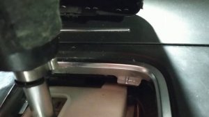 снимаем ручку акпп туарег 2012г в