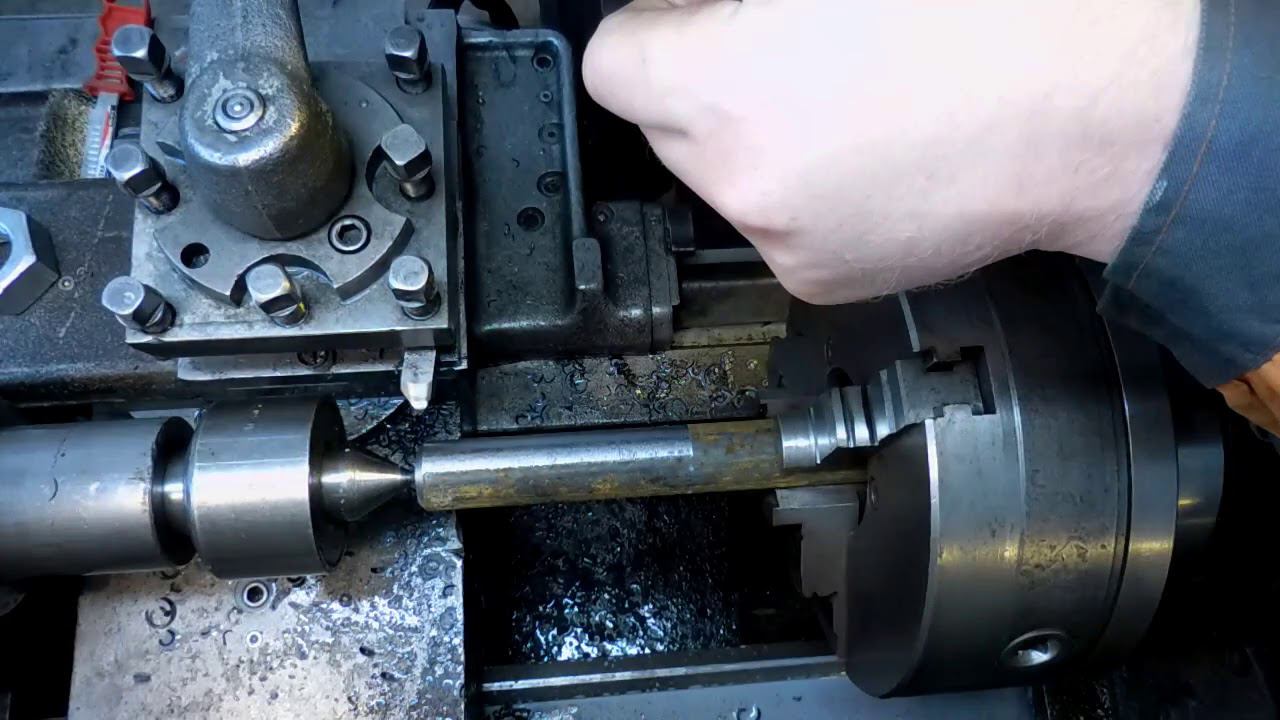 Почему быстрорез? Режем резьбу М36 шаг 4 резцом из быстрореза. смотреть онлайн