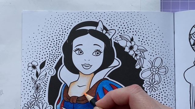 Disney princess Snow White colour along using castle art pencils смотреть онлайн