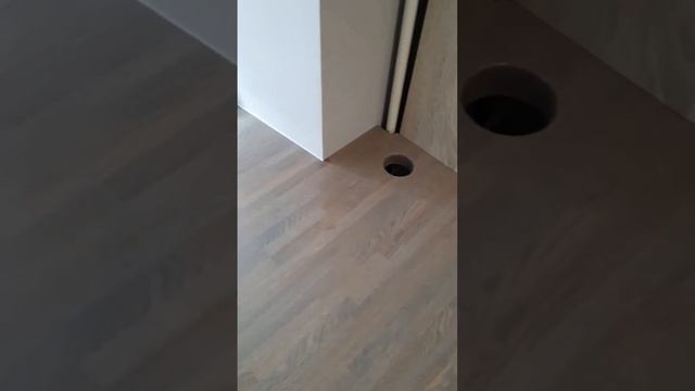 Столешница в детскую комнату из массива ясеня #столешницы #рабочееместо #монтаж смотреть онлайн