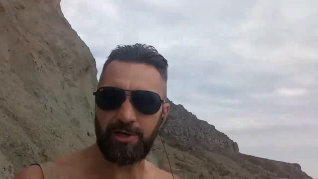 Какие ЕЩЕ ПЛЯЖИ в Крыму НЕУЖЕЛИ всем МОЛОДЫМ на природу НАС.. смотреть онлайн