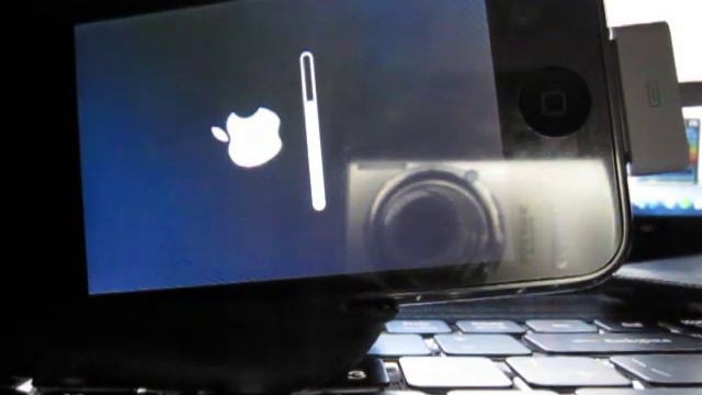 Откат прошивки c 4.2 до 3.1.3 downgrade 4.2 to 3.1.3 iPhone 3g смотреть онлайн