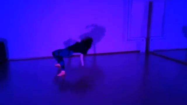 IMPERIA | Experimental dance by Ekaterina Alekseenko смотреть онлайн