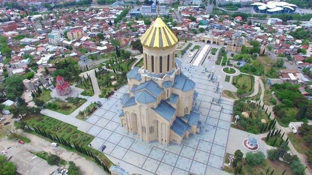Sameba golden cathedral Tbilisi,Georgia смотреть онлайн