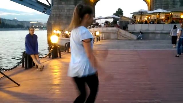 Сальса-зажигалка Парк Горького Москва 2017 смотреть онлайн