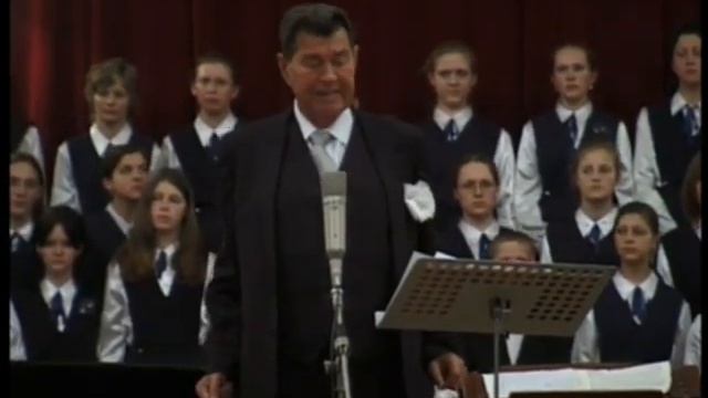 Кольцо (музыка В. Плешака, стихи В. Сергеевой) - исполняет Борис Штоколов и детский хор РиТВ СПб смотреть онлайн