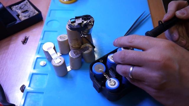 Восстановление аккумулятора Hitachi EB1214S.