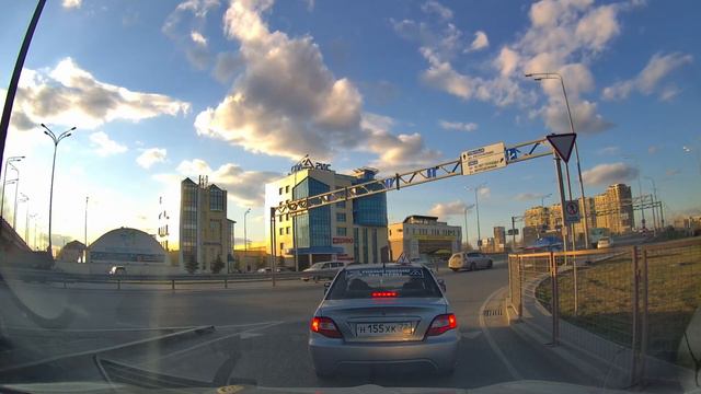 Движение на автомобиле по Тюмени с Логунова/Trip on the Tyumen city streets смотреть онлайн