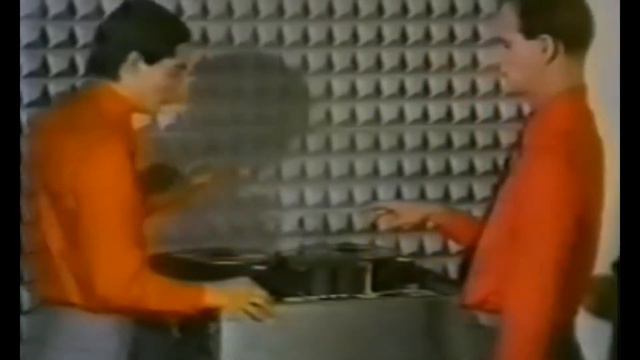 Kraftwerk  - The Robots (Remember Remix)