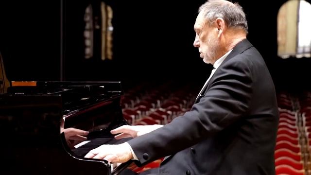 Роберт Шуман. _Почему__ (Цикл. Фантастические пьесы, ор.12) Играет Юрий Дикий..mp4 смотреть онлайн