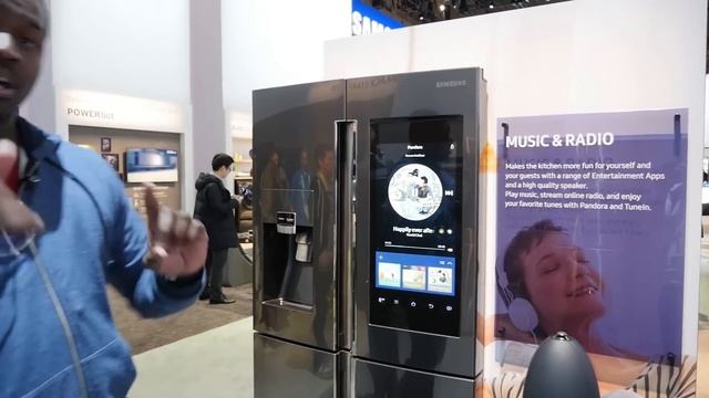 Samsung Family Hub 2.0 Smart Fridge смотреть онлайн