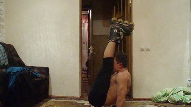 V-sit,высокий угол в роликах. смотреть онлайн