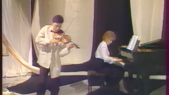 Murat Rena (violin) TV concert, P.Sarasate  Andalusian Romance