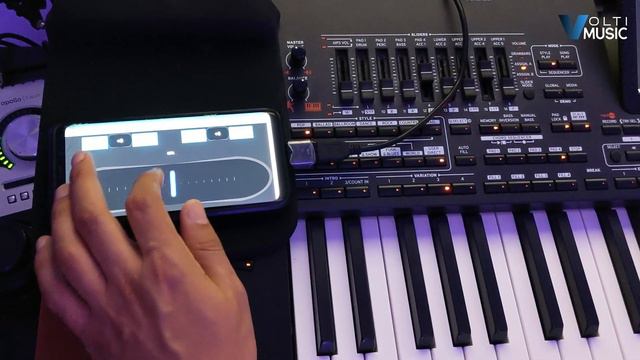 علبة بيتش بند الاورغ عن طريق الهاتف | Pitch bend for keyboard/Piano смотреть онлайн