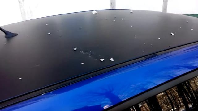 Малая Юшуньская 6-3. Камни с балкона на машине. смотреть онлайн