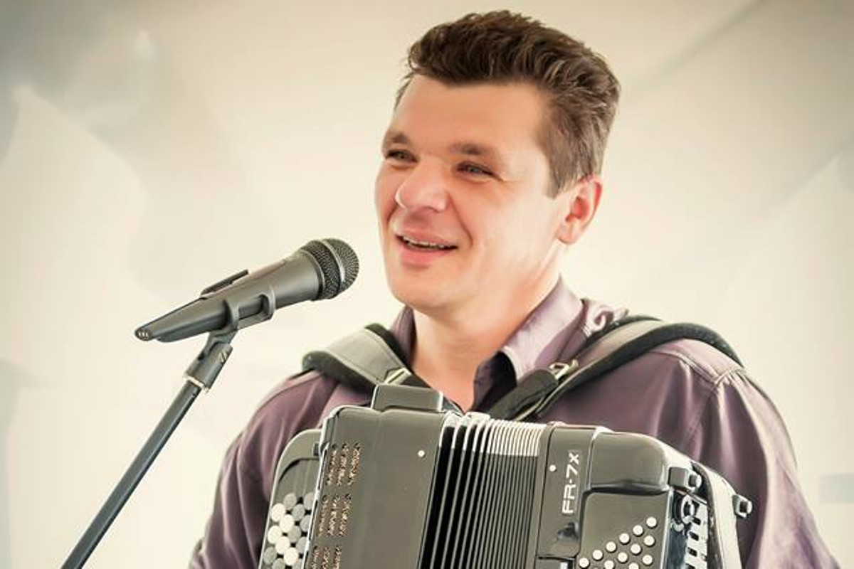 Влад Ясень (Савосин)- Каждой зимой смотреть онлайн