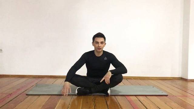 ТОП-5 упражнений для НОВИЧКА на ПРЕСС! смотреть онлайн