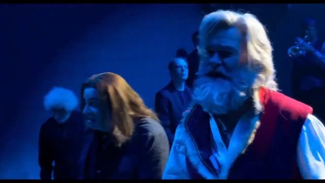 Christmas Chronicles Song - Santa Is Back In Town смотреть онлайн