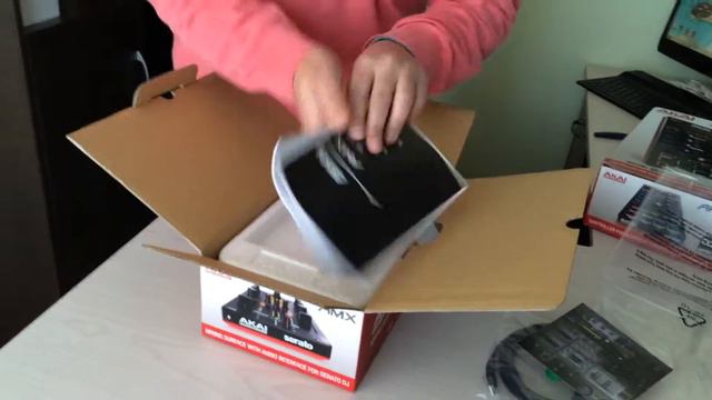 MIXER AKAI AMX 2 Canales Interface para Serato DJ смотреть онлайн