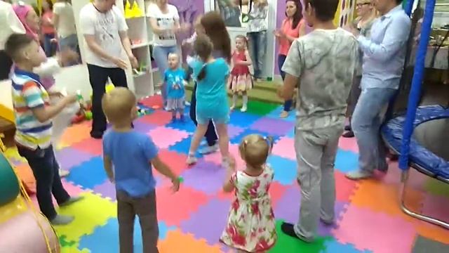 Каравай для именинника со Скай из "Щенячьего патруля" смотреть онлайн