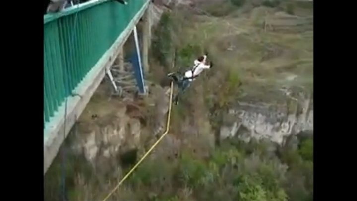 30 Каменец-Подольский - Bungee jumping - 20-ть этажей смотреть онлайн
