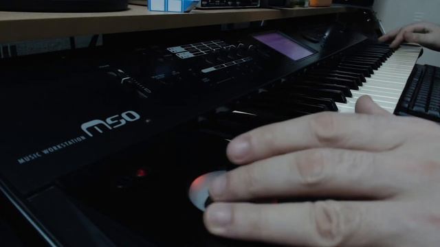 Korg M-50 Studio Sound Review / Combo / Prog / Custom / Piano / Synth / Pads смотреть онлайн