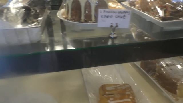 США 3165: Жизнь в Америке - кофейня в курортном городке Pacific Grove - штрудель яблочный