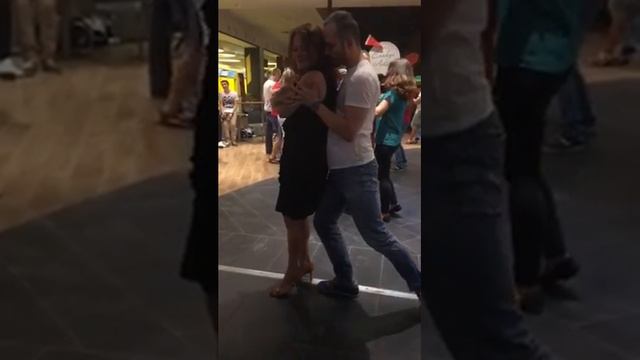 Bachata in Forum Lviv смотреть онлайн