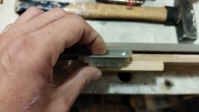 Скрытый крепеж под ответную часть магнитного замка AGB - установка дверей Москва смотреть онлайн